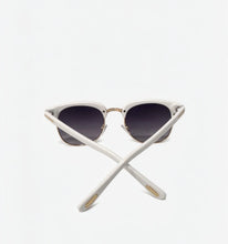 Load image into Gallery viewer, WHITE TEE