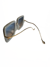 Load image into Gallery viewer, THE ASHLEY BANKS SHADES (WOMENS)