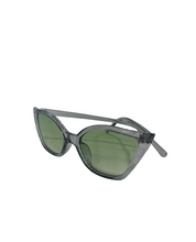 Load image into Gallery viewer, Tiffany Shades