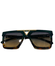 Load image into Gallery viewer, Crocodile Shades