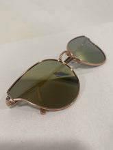 Load image into Gallery viewer, Emerald Shades